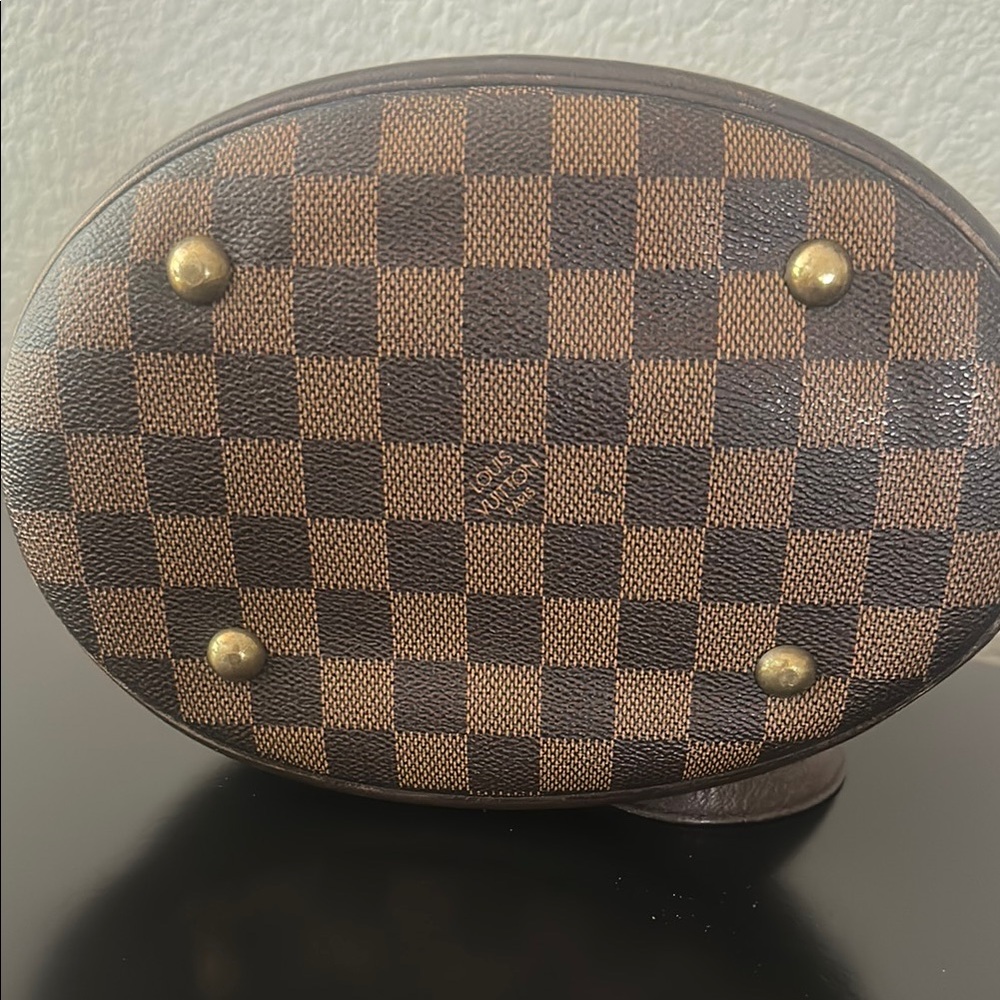 Louis Vuitton Damier Bucket Bag - Picture 6 of 9